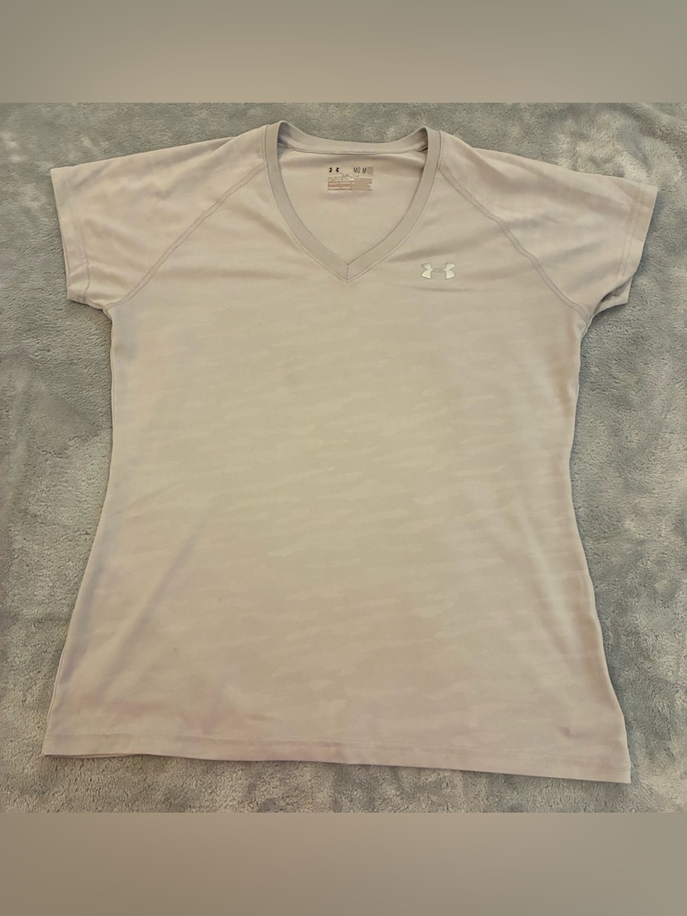Under Armour Women's Light Gray Short Sleeve V-Neck Performance Tee Size Medium